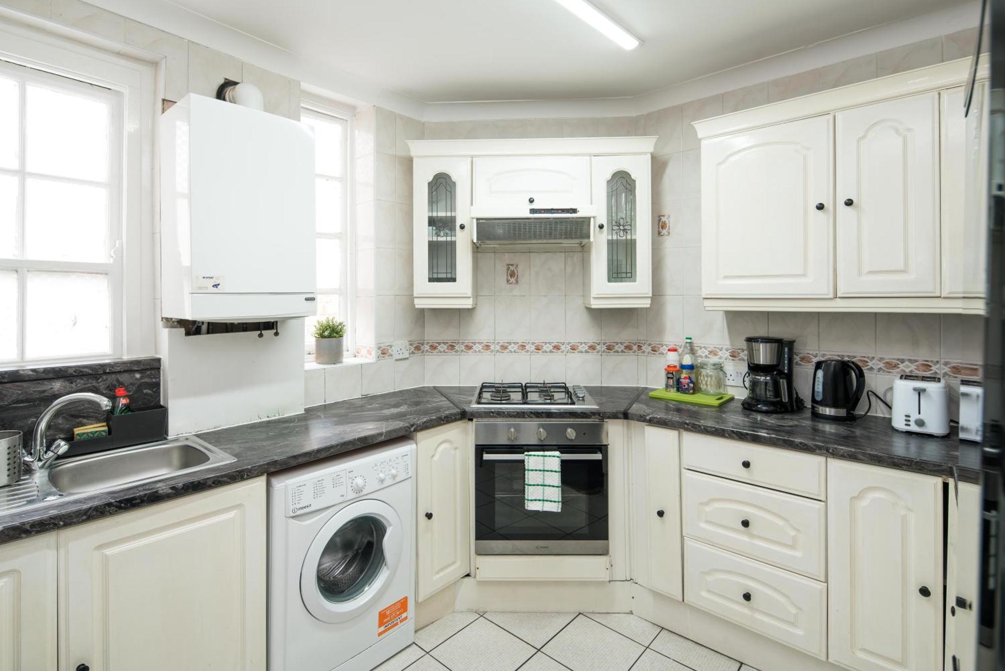 Private Double Room Shared Bathroom Near City Centre London Kültér fotó