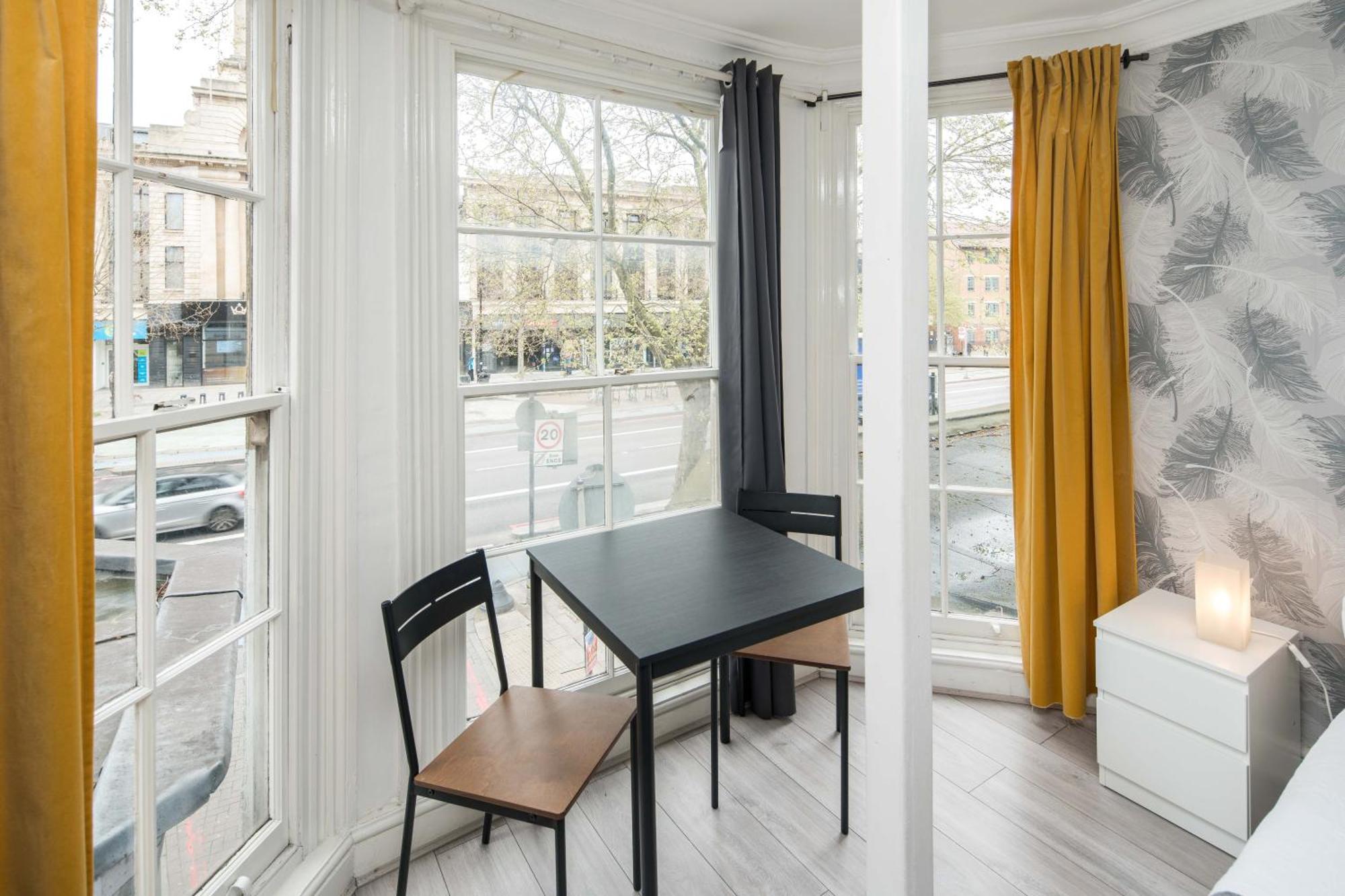 Private Double Room Shared Bathroom Near City Centre London Kültér fotó